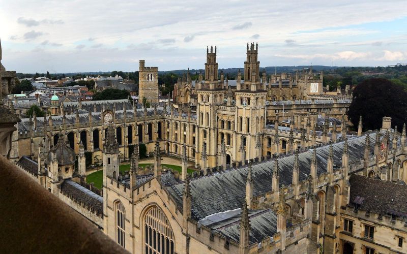 Đại học Oxford (Oxford, Anh)