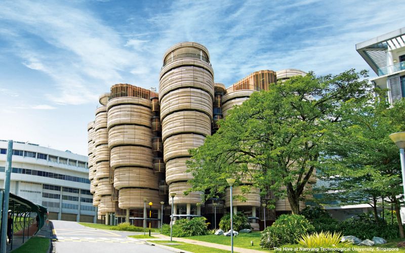 NANYANG TECHNOLOGICAL UNIVERSITY SINGAPORE (NTU)