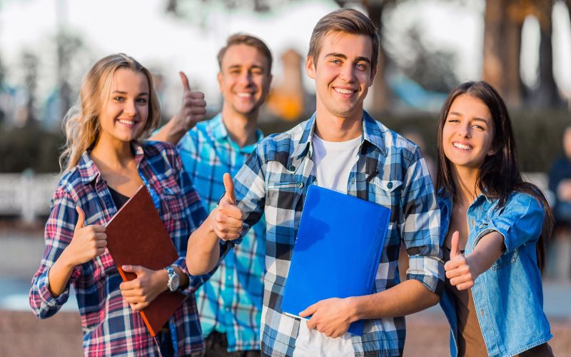 Chi phí du học nghề Canada bao nhiêu tiền